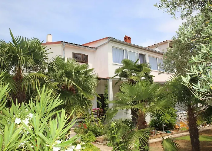 Araz アパート ヴォディツェ